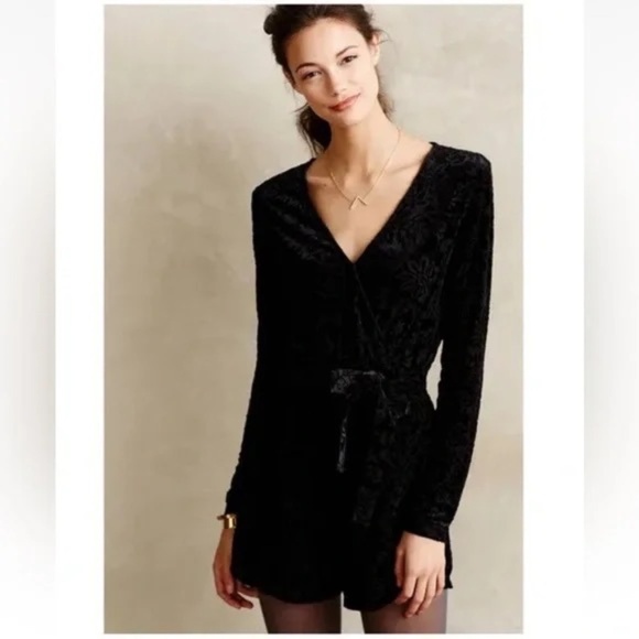 ANTHROPOLOGIE Saylor The Rebecca Black Velvet Floral Burnout Belted Romper 31861 - Picture 2 of 13